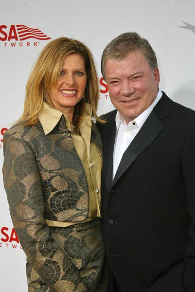 William Shatner y su esposa Elizabeth — Foto de Stock