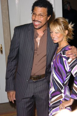 Girlz Hood Öğle Yemeği