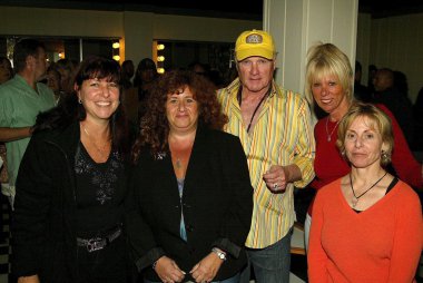 katrina yardım konseri k-dünya ve klsx tarafından barındırılan