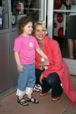 Soğuk taş süthane'nın dondurma pasta sosyal