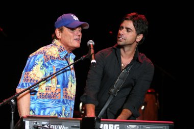 katrina yardım konseri k-dünya ve klsx tarafından barındırılan