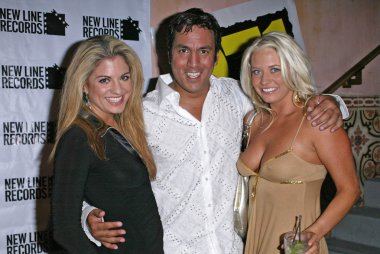 CD release parti düğün crashers