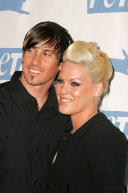 PETA'ın 25th anniversary gala ve insani ödül gösterisi