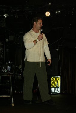 KC armstrong adlı komedi - katiller karşılamak 97.1 fm tarafından barındırılan geciktirir konuşmak, key club, west hollywood, ca 08-27-05