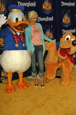 Disneyland'ın 50'nci yıldönümü 