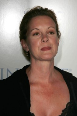 Courteney cox ana bilgisayarlar bağış için ebmrf