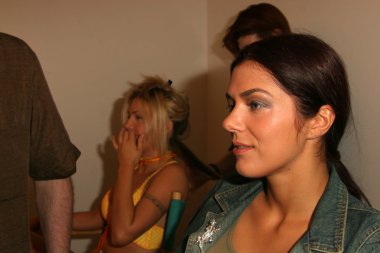 Adrianne curry, iç çamaşırı kase III ünlü oyun kurucu fotoğraf çekimi, özel konum, long beach, ca 05-27-05