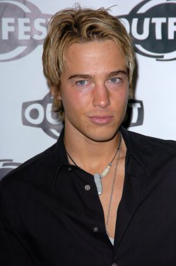 Ryan Carnes