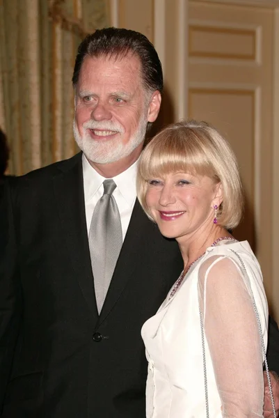 Tarlor Hackford e Helen Mirren — Foto Stock