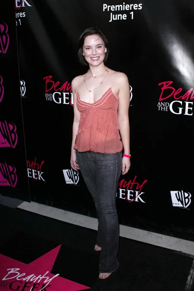 The WB's Launch Party of "Beauty And The Geek" — Stock Photo, Image