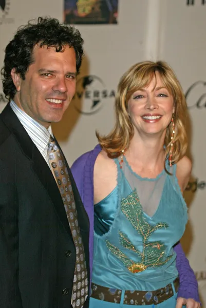 Sharon Lawrence y su esposo Tom — Foto de Stock