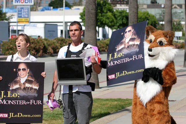 PETA Protes Jennifer Lopez — Stok Foto