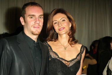 6 yıllık aile televizyon Ödülleri