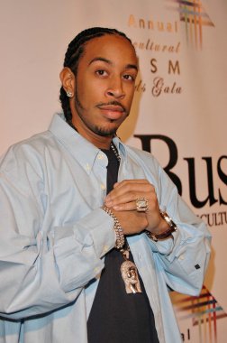 9 yıllık çok kültürlü prism Ödülleri