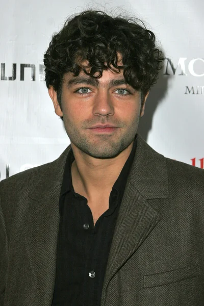 Adrian grenier op movielines hollywood leven 2004 doorbraak prijzen op de henry fonda music box theater, hollywood, ca. 12-12-04 — Stockfoto