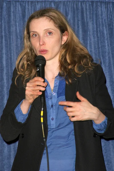 Q & A With Julie Delpy — Stock Photo, Image