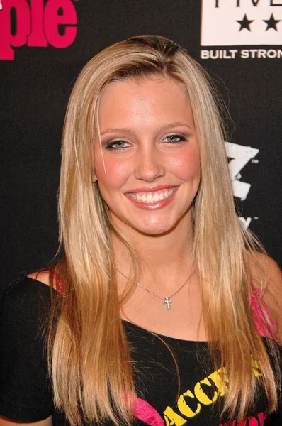 Katie Cassidy no 2004 Teen Peoples Artists of the Year Party, The Key Club, West Hollywood, CA 11-14-04 — Fotografia de Stock