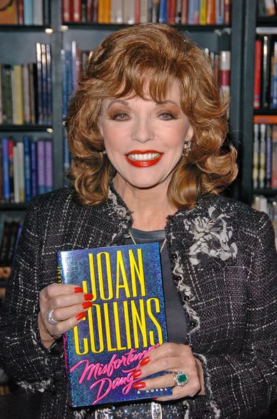 Joan Collins Bookstore Appearance at BookSoup — Stock Photo, Image