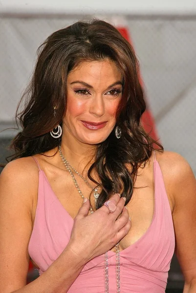 Teri Hatcher