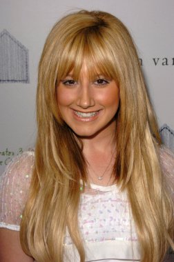 Ashley tisdale