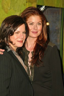 işlenmemiş elmas tarafından sunulan stil dergisi 2005