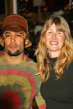 Ben Harper, Laura Dern