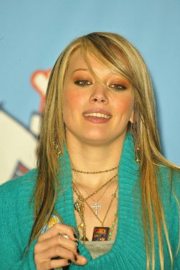 Dünya çocuk günü 2004 başladı McDonald's