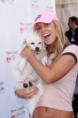 4 yıllık fındık mırıldanmak için