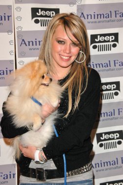 Jeep yaygaracı saat ve Febreze evde beslenen hayvan moda defilesi