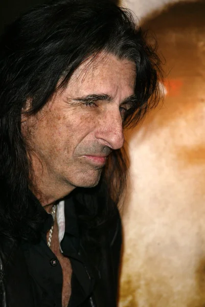 Alice Cooper at the The Jacket Los Angles Premiere , Pacific ArcLight Theaters, Hollywood, CA 02-28-05 — Stock Photo, Image