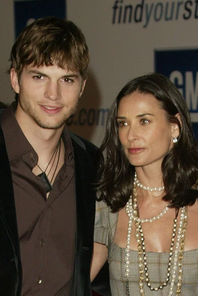 Ashton Kutcher y Demi Moore — Foto de Stock