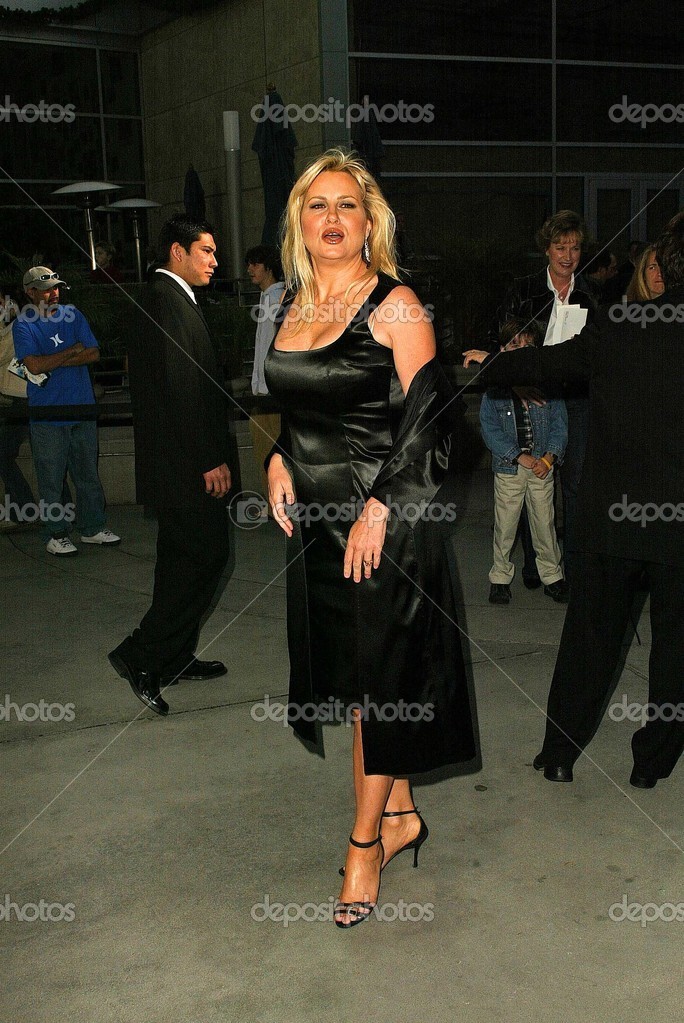 Jennifer Coolidge – Stock Editorial Photo © s_bukley #17025987