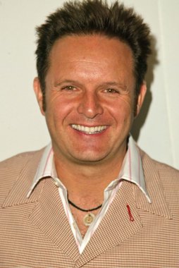 CBS ve upn 2005 tca parti