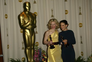 Cate blanchett ve hilary swank