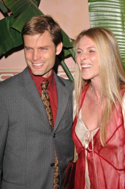 Casper van dien ve catherine oxenberg