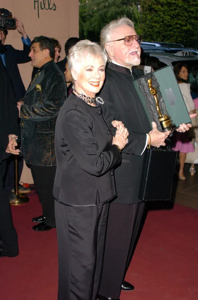 Shirley jones en marty ingels — Stockfoto