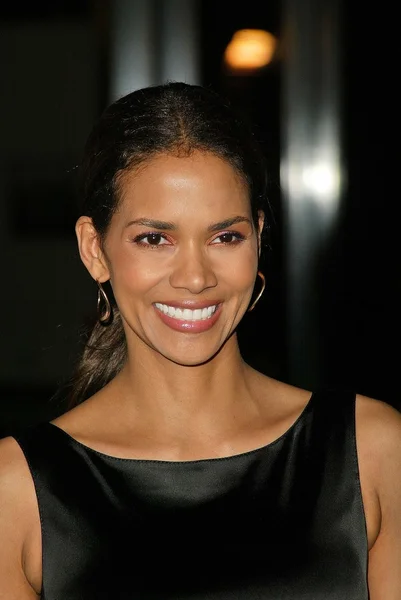 Halle berry — Zdjęcie stockowe