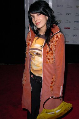 Kağıt dergisi 8 yıllık güzel