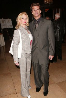 Barbara Moore, Lorenzo Lamas