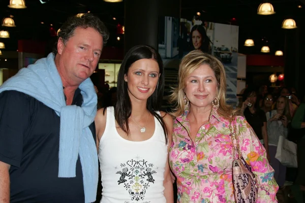 Rick Hilton, Nicky Hilton y Kathy Hilton —  Fotos de Stock