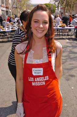 los angeles misyon Paskalya etkinliği