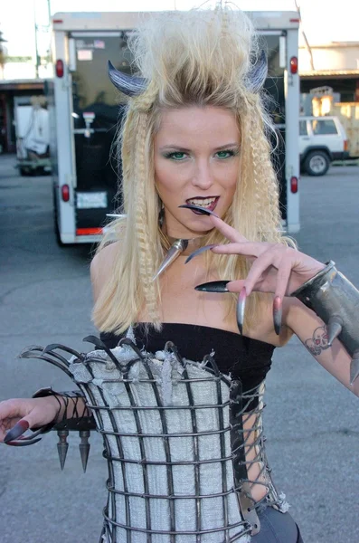 Kiera Chaplin On The Set Of Black Label Societys New Music Video Suicide Messiah, Long Beach, CA 01-16-05 — Stock Photo, Image