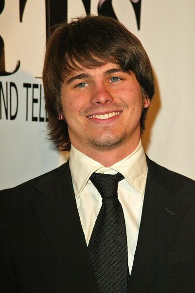 2nd Annual Young Hollywood Holiday Party