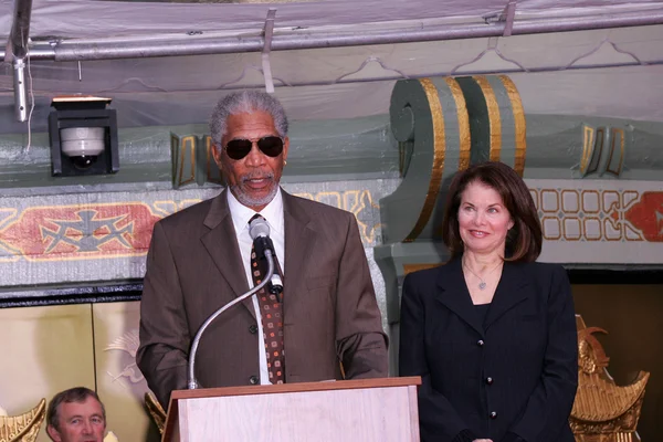 Sherry lansing rękę i ślad ceremonii — Zdjęcie stockowe