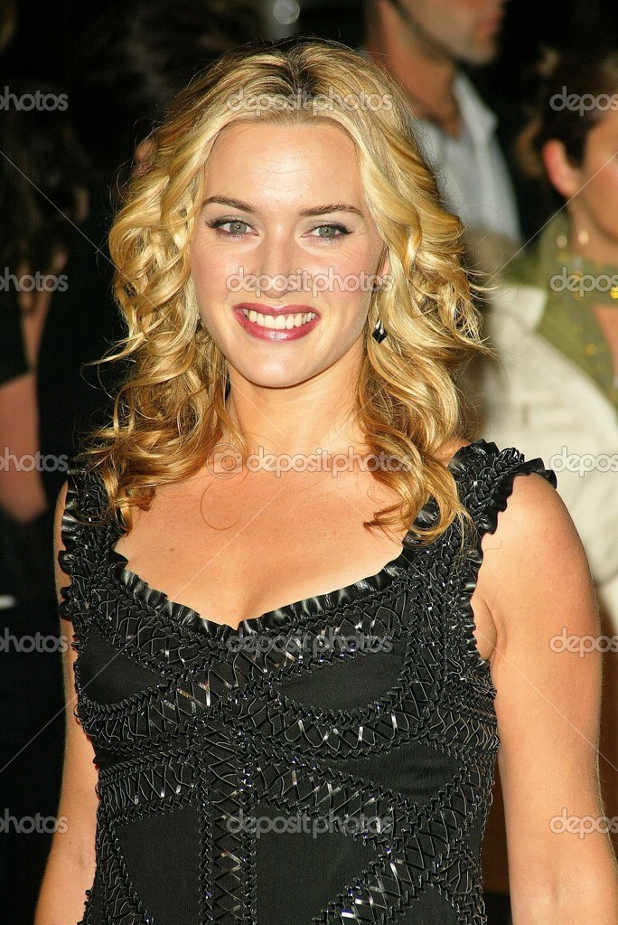 Kate Winslet At The Finding Neverland Los Angeles, Academy Of.