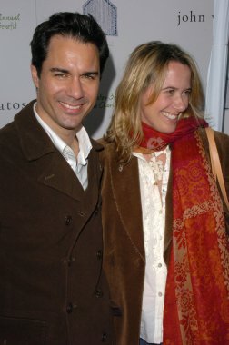 3 yıllık stuart house sadaka parası