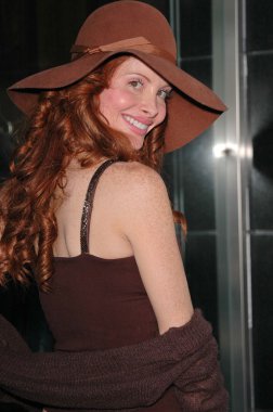 Phoebe fiyat şehirde