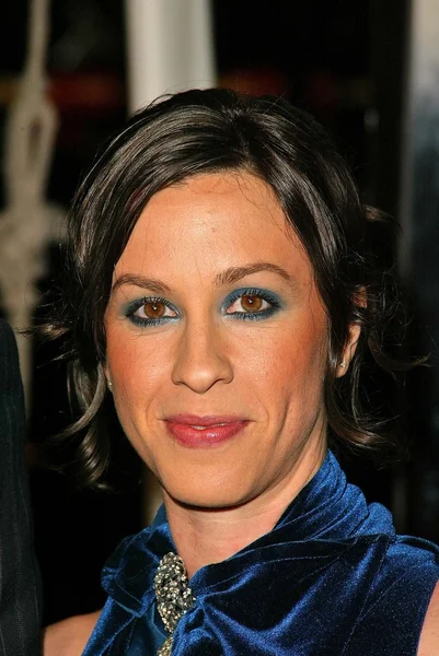 Alanis morissette στο η λεπίδα Τριάδα Λος Άντζελες πρεμιέρα, graumans κινεζική Θέατρο, hollywood, ca 12-07-04 — Φωτογραφία Αρχείου