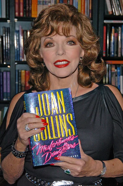 Joan Collins Bookstore Appearance at BookSoup — Stock Photo, Image