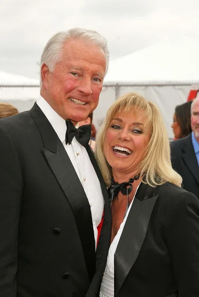 Lyle Waggoner y su esposa — Foto de Stock